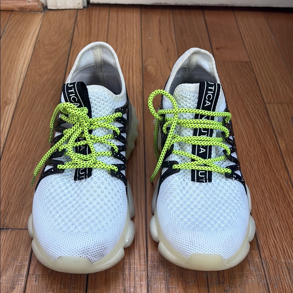 Nautica White and Green Sneakers Lightweight Breathable Design